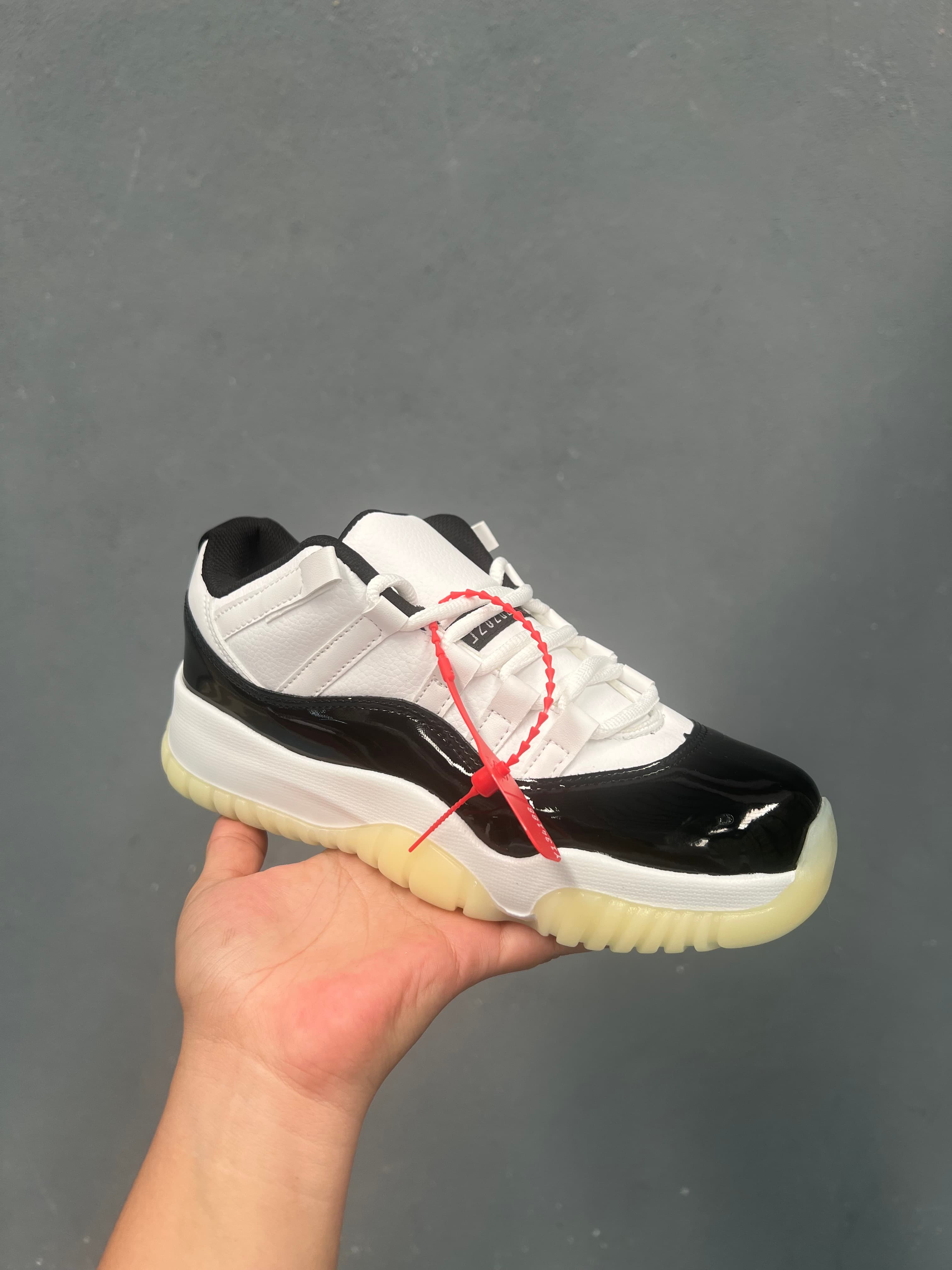 Tenis Jordan 11 choclo Gratitude
